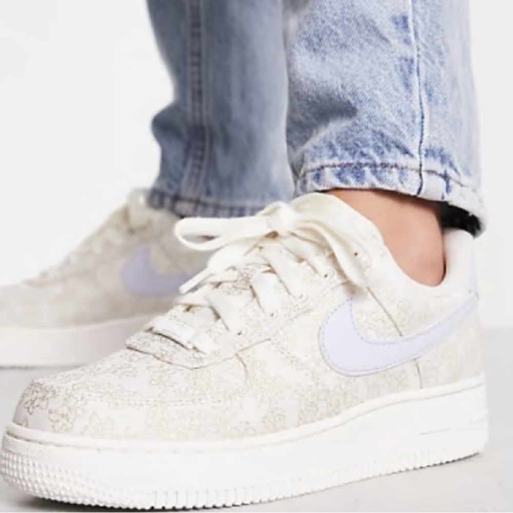 Nike Air Force 1 Sneakers